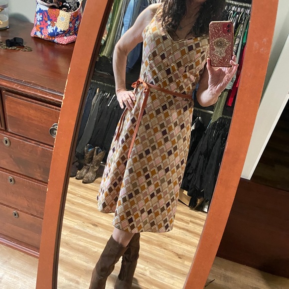 Retro dress - Picture 1 of 4